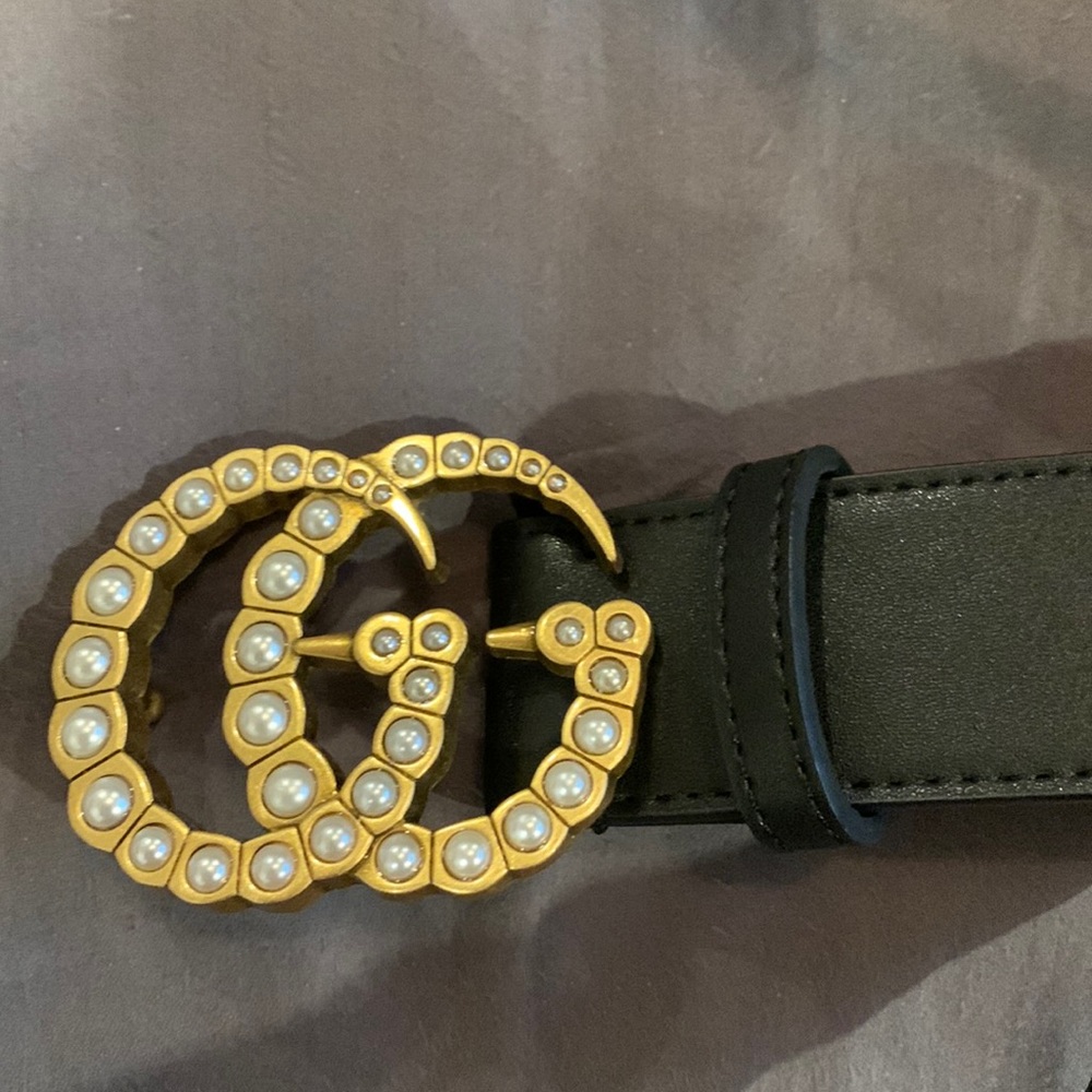 Leather belt - new